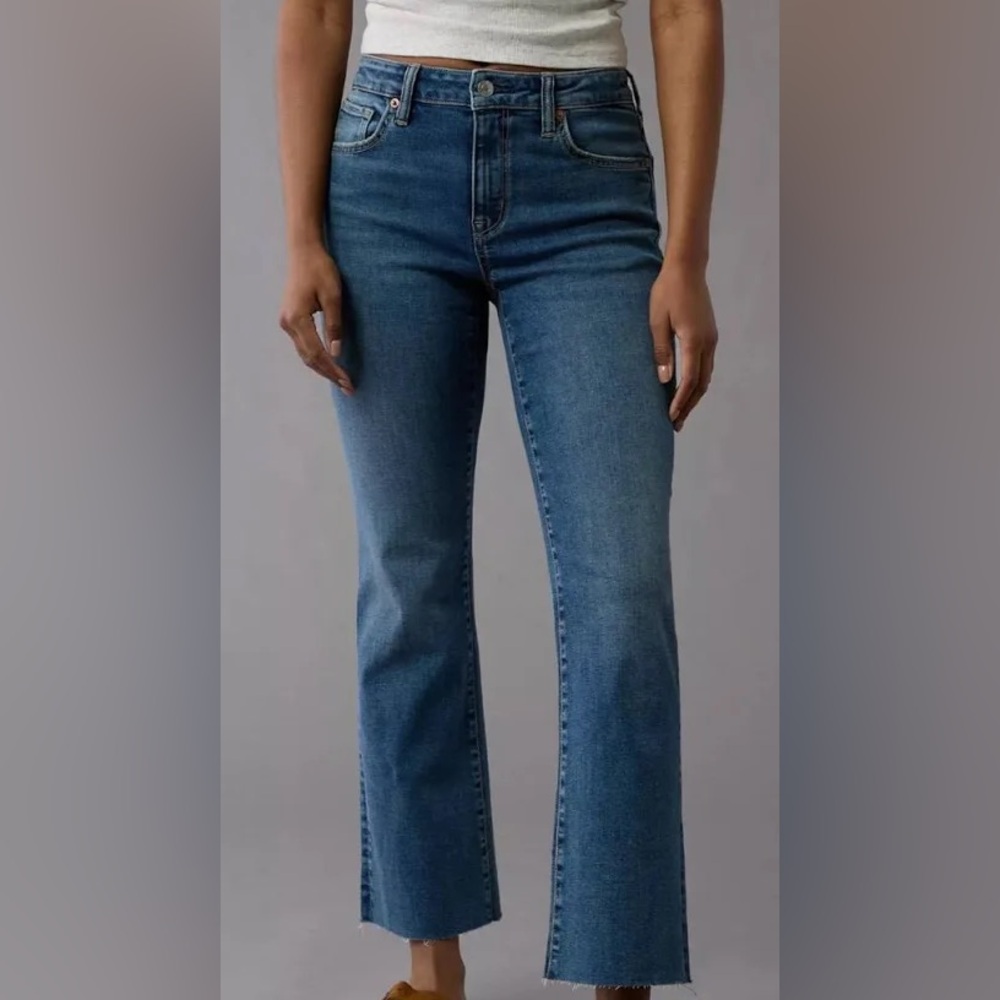 American Eagle Outfitters Women's Medium Blue High-Rise Straight Jeans